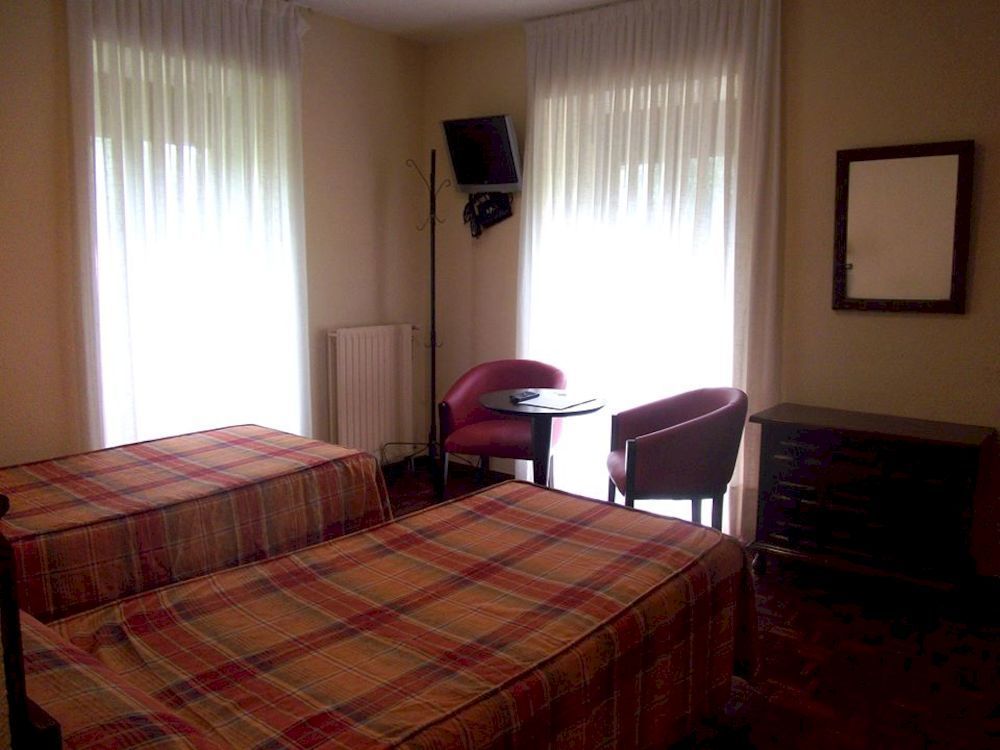 Hotel Termas De Liérganes Екстериор снимка