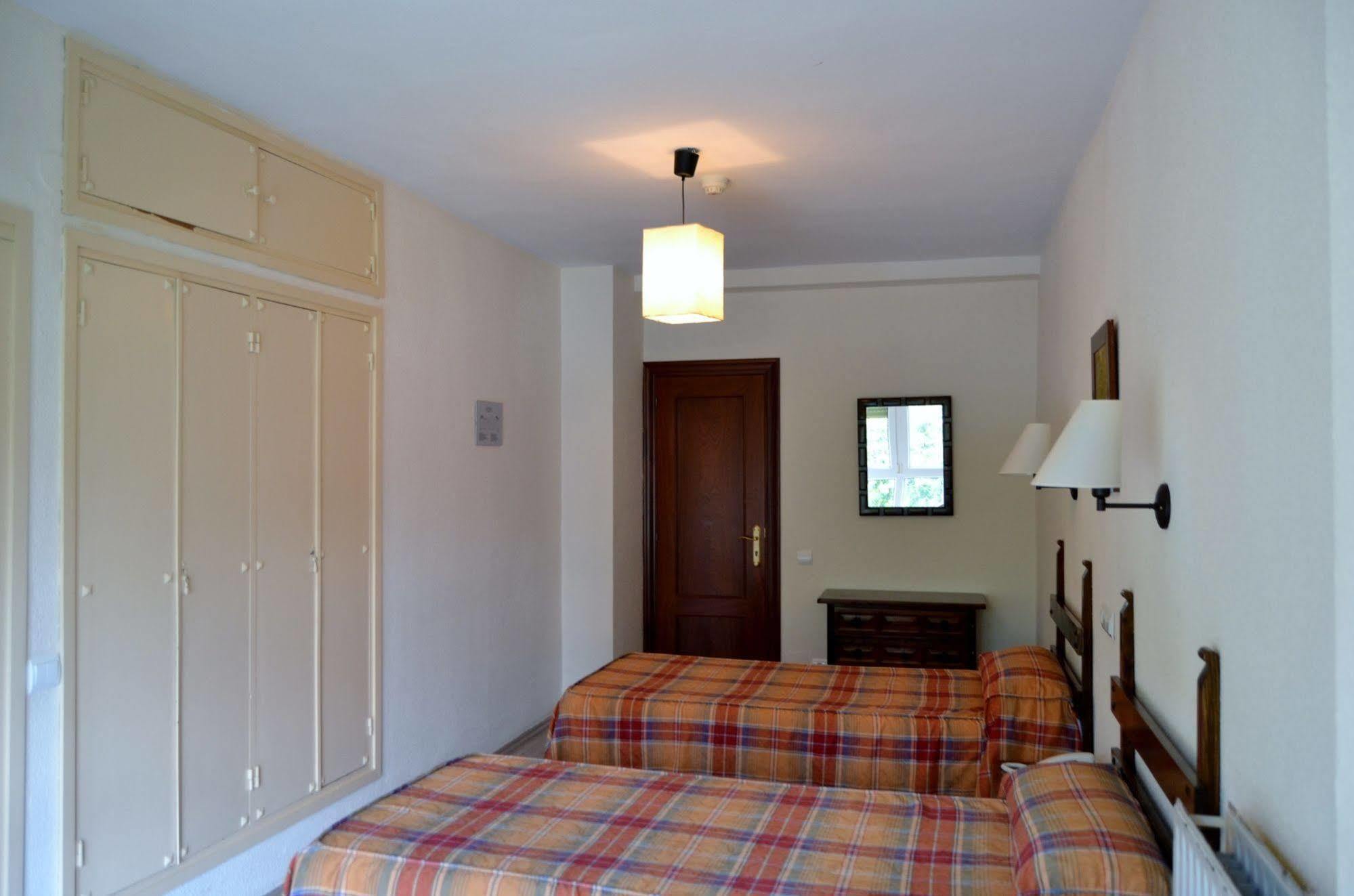 Hotel Termas De Liérganes Екстериор снимка