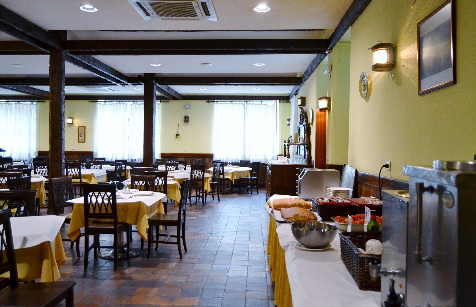 Hotel Termas De Liérganes Екстериор снимка
