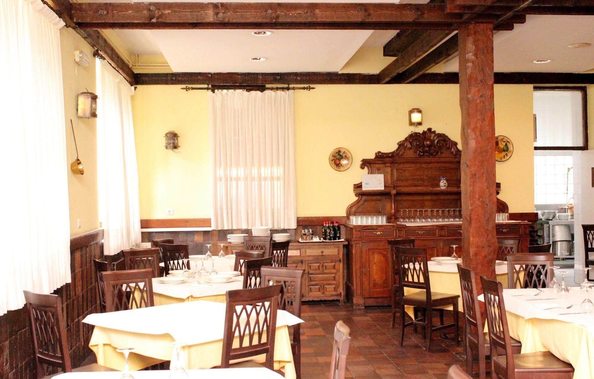 Hotel Termas De Liérganes Екстериор снимка